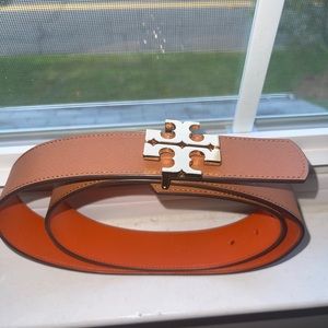 EUC Womens Tory Burch Reversible Belt Size M